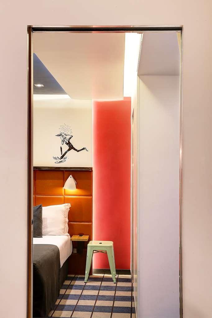 Hotel Aulivia Opera Paris Room photo